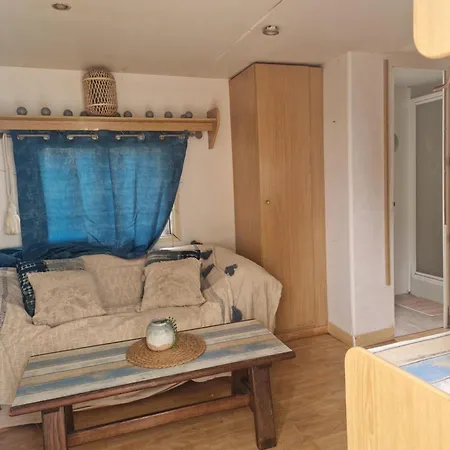 Mobilhome Vintage Ferme Ponteilla